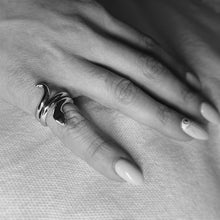 Load image into Gallery viewer, snake ring uk