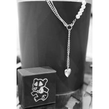 Load image into Gallery viewer, pearl pendant necklace
